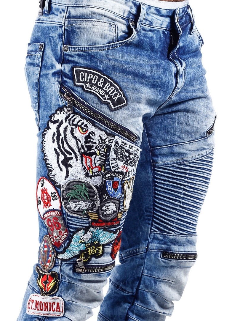 Tigris denim jeans i blå med patches fra merke Cipo & Baxx
