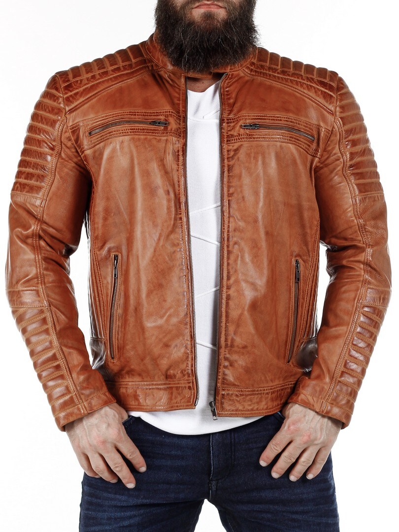 B-rd-us-rivian-dark-cognac (12)