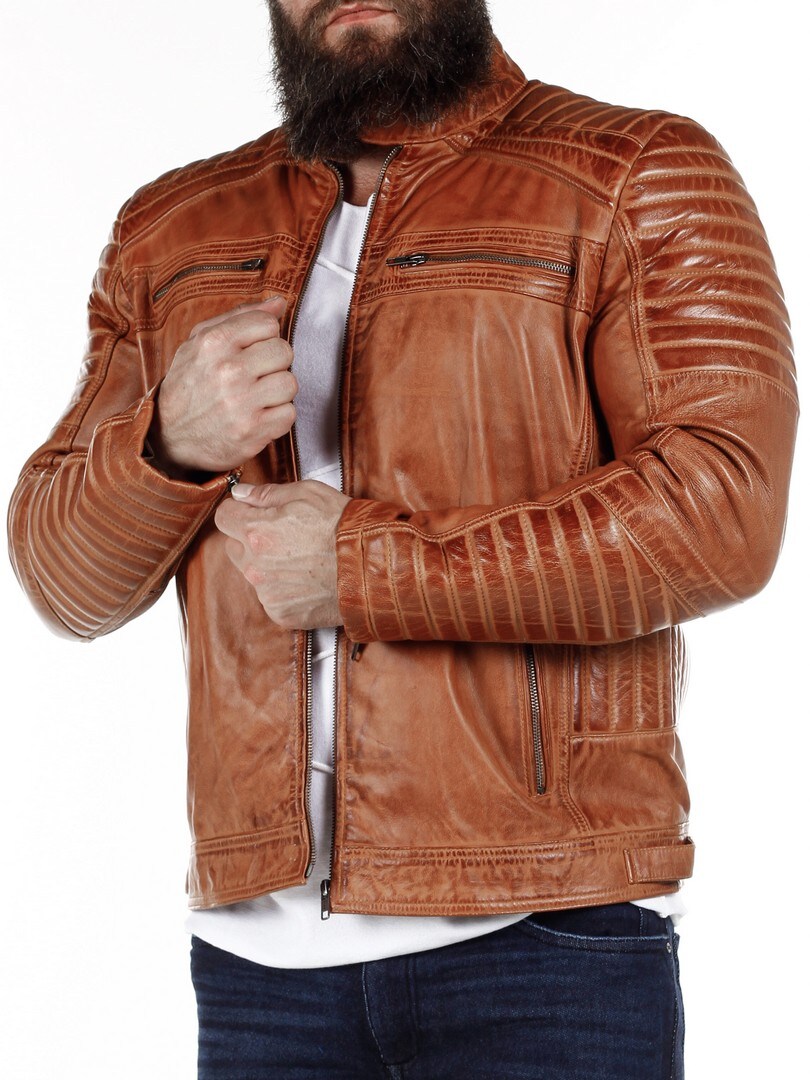 B-rd-us-rivian-dark-cognac (5)