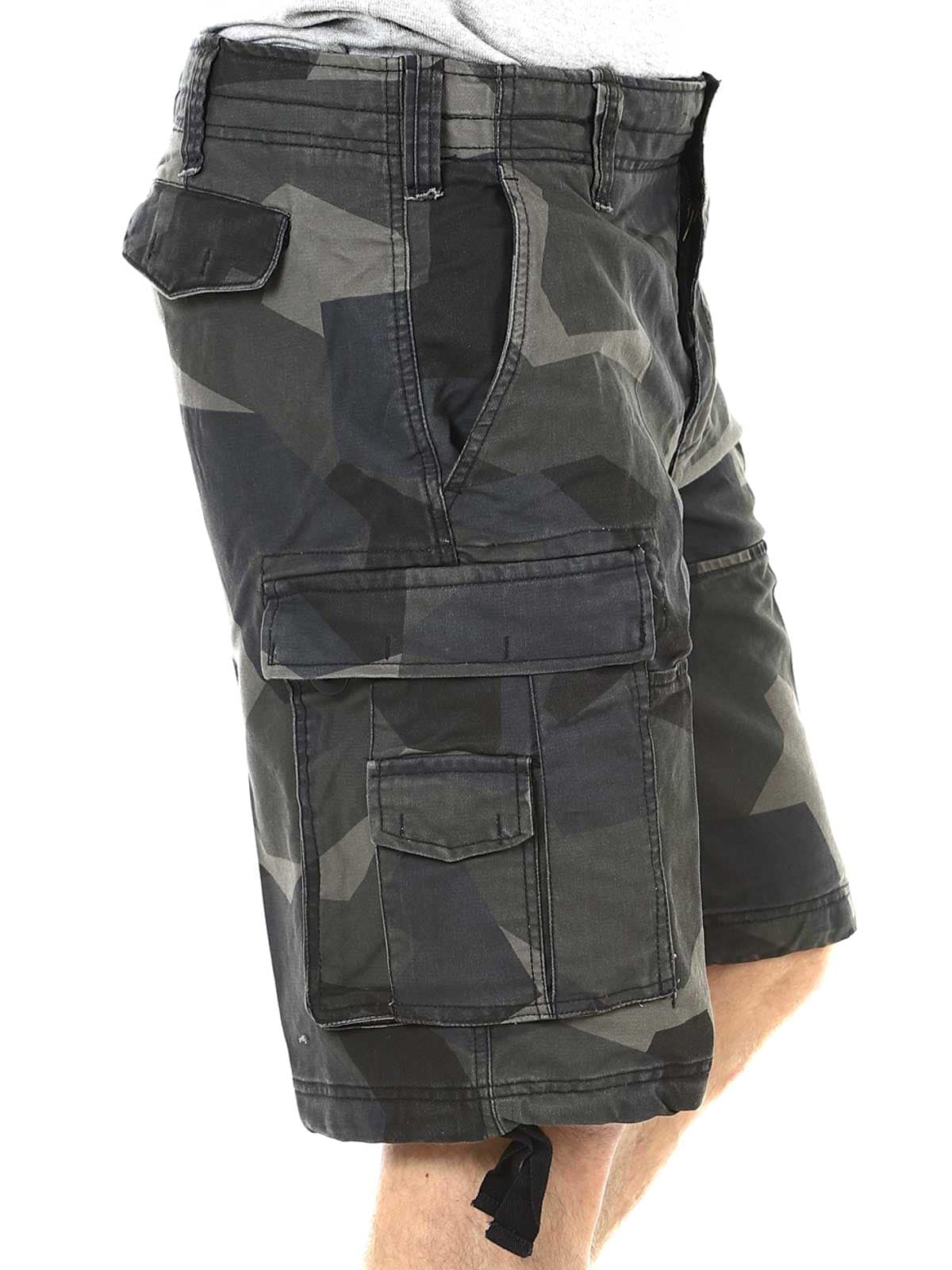 Brandit Vintage Shorts - Dark Camo 2026_5.jpg