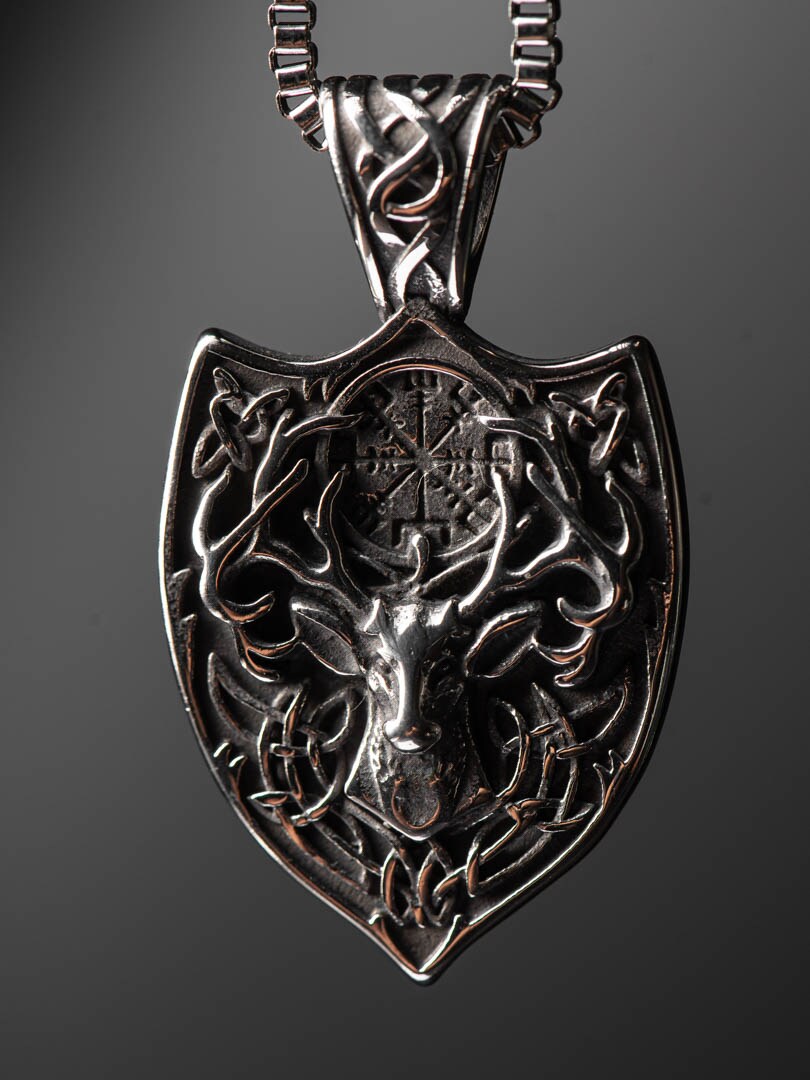 Deer-Shield-Halskjede-1.jpg