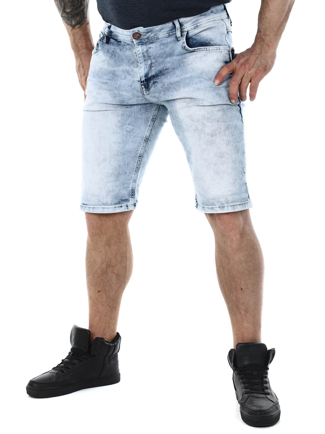 Giovino Cipo Baxx Shorts - ice blue_3.jpg