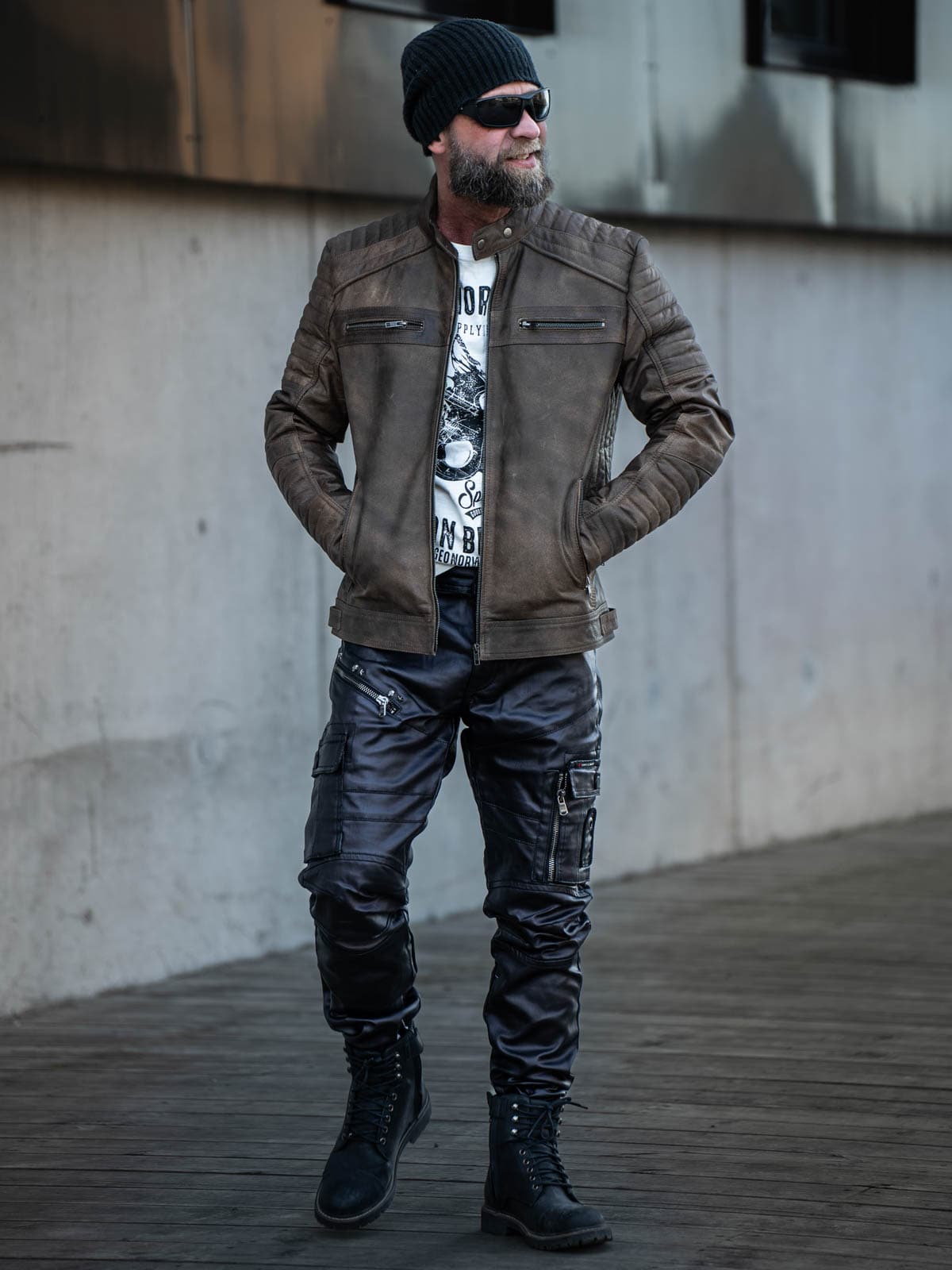 RD RIVIAN leather jacket_2.jpg