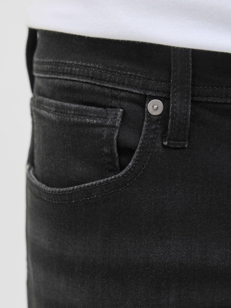 Rebel Adam Tapered Jeans Black_5.jpg