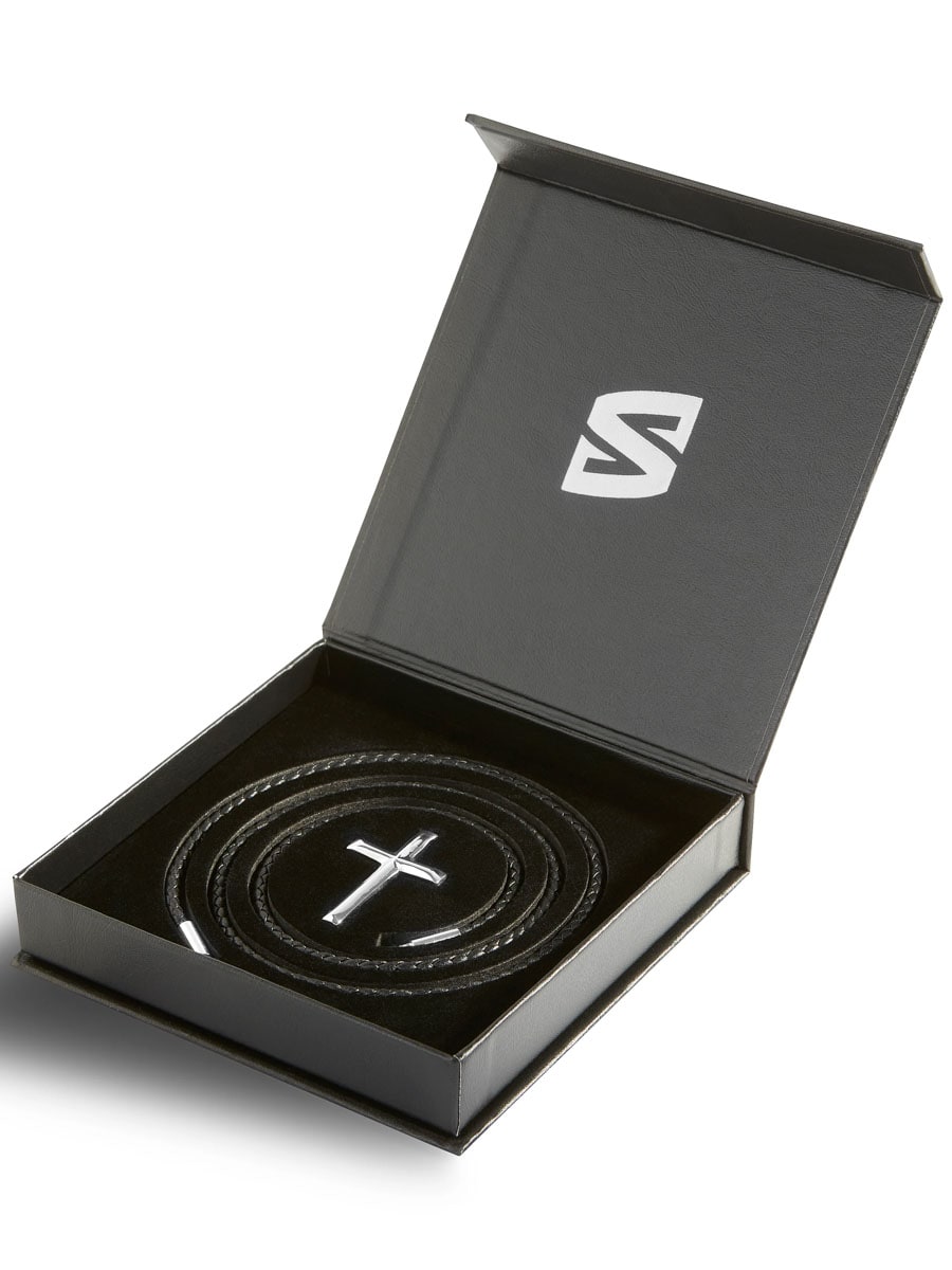 Serasar Cross Leather Halsband NO11 1.jpg